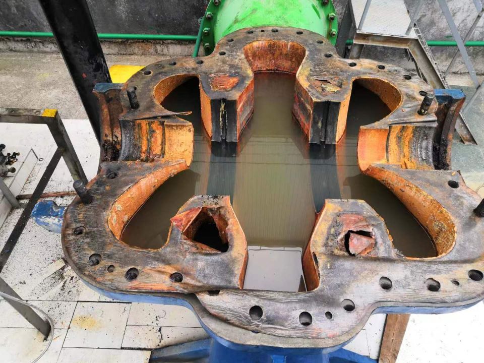 中开水泵维修(图2) 中开水泵维修(图2)